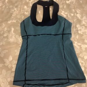 Lululemon scoop neck mesh blue top XL like New